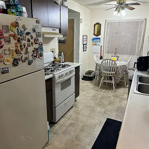 573 San Rogelio St — Photo 3