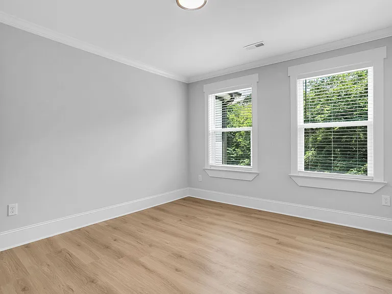 108 Averill St — Photo 28