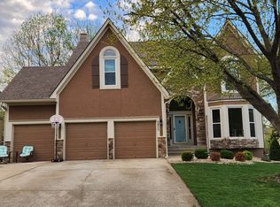 8409 W 145th Ter, Overland Park, KS 66223