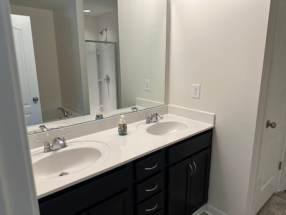 1st image of 8925 Lilac Tree Ave #6