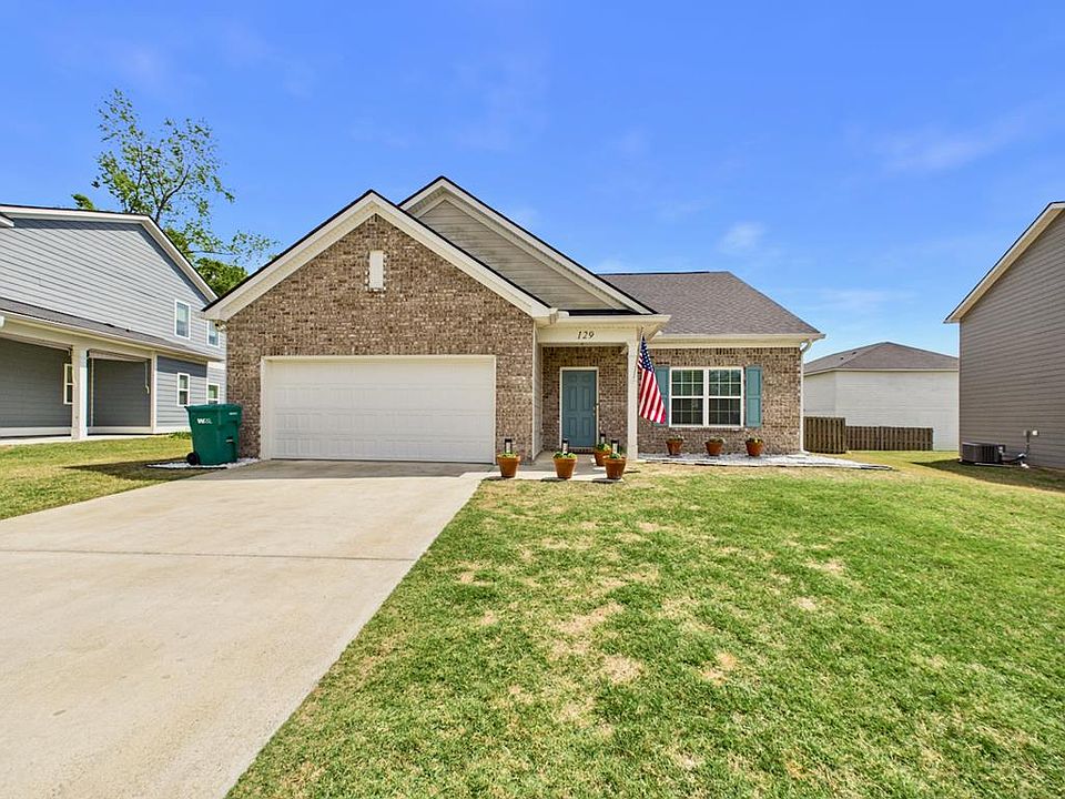 1st image of 129 Wood Hill Dr