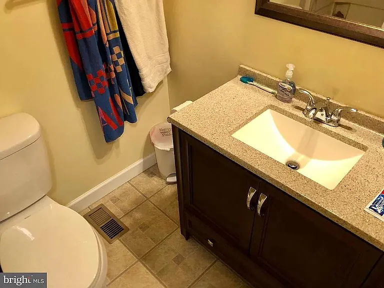 17 Fieldstone Dr — Photo 13