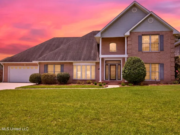 7523 Cherry Hill Dr, Diamondhead, MS 39525