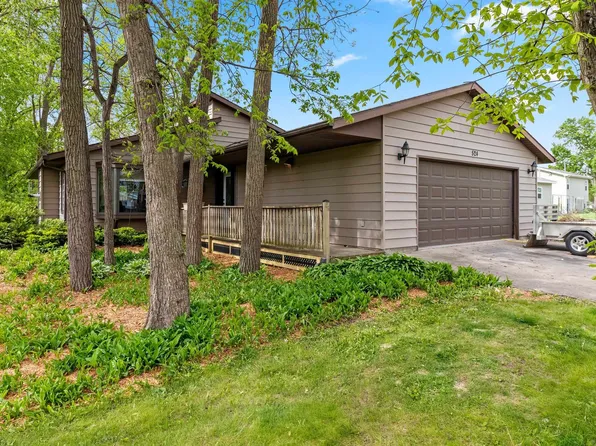 524 E Ontario St, Omro, WI 54963