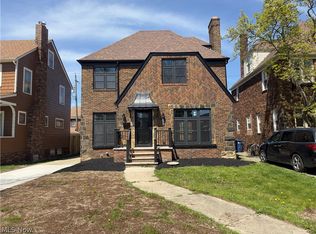 3655 Bainbridge Rd, Cleveland Heights, OH 44118