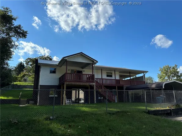 260 Coyote Ln, Racine, WV 25165