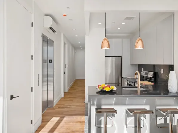 371 Lincoln Road image 1 of 18