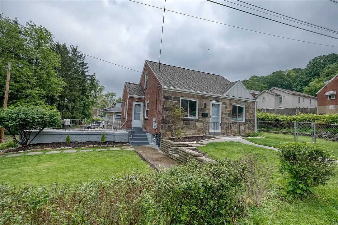 1603 Randolph Ln photo 1