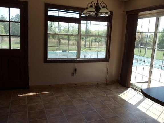 5th image of 288 Polly Ln