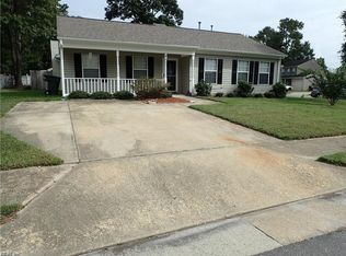2 Miranda Ct, Hampton, VA 23663