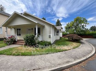 523 SE 59th Ct, Portland, OR 97215