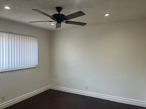 2nd image of 10718 Crenshaw Blvd #E