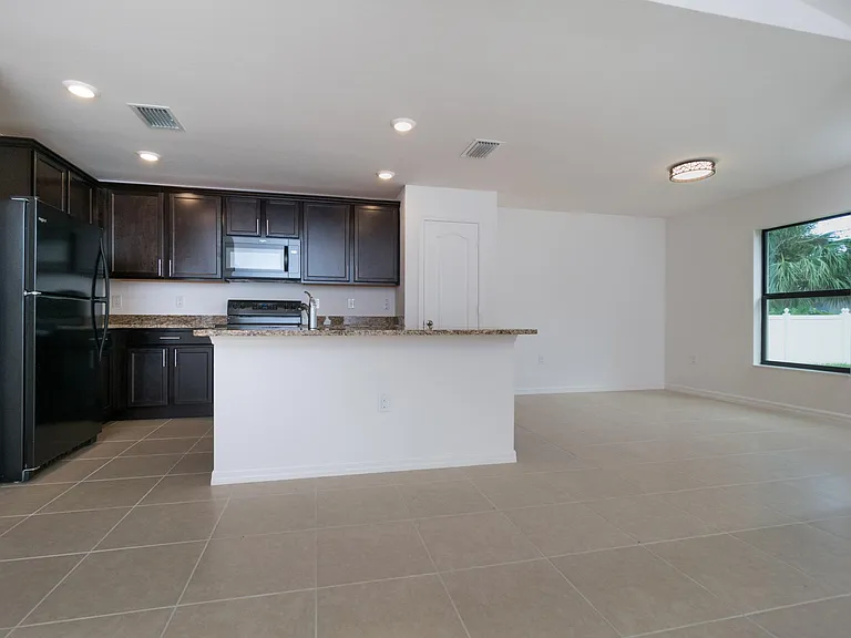 2015 Gerald Ave — Photo 6