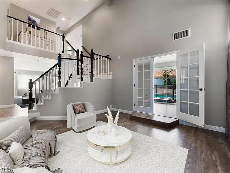 8429 Honeywood Cir — Photo 36
