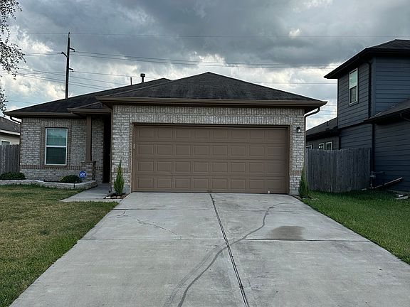 2nd image of 5006 Fairwater Ct