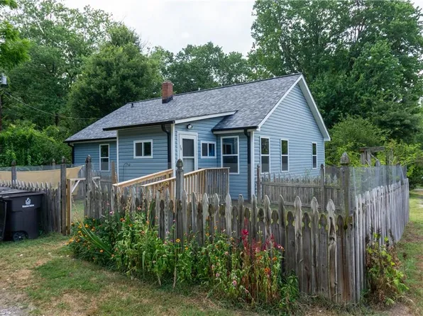 15 Childress St, Winston Salem, NC 27105