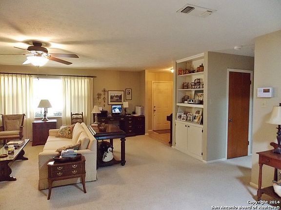 2nd image of 121 Wild Timber Dr