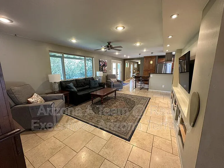 7740 E Manor Pl — Photo 2