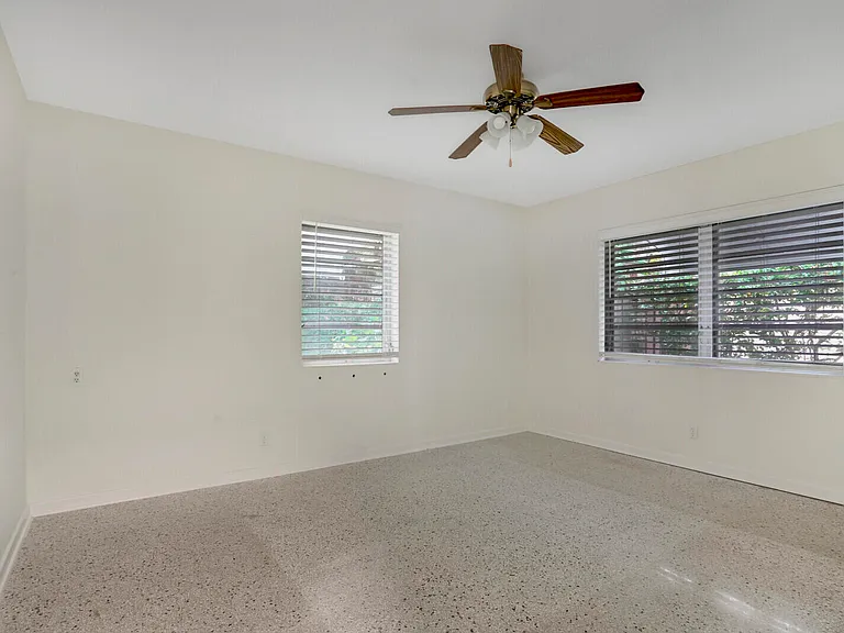 3410 Poinsettia Ave — Photo 14