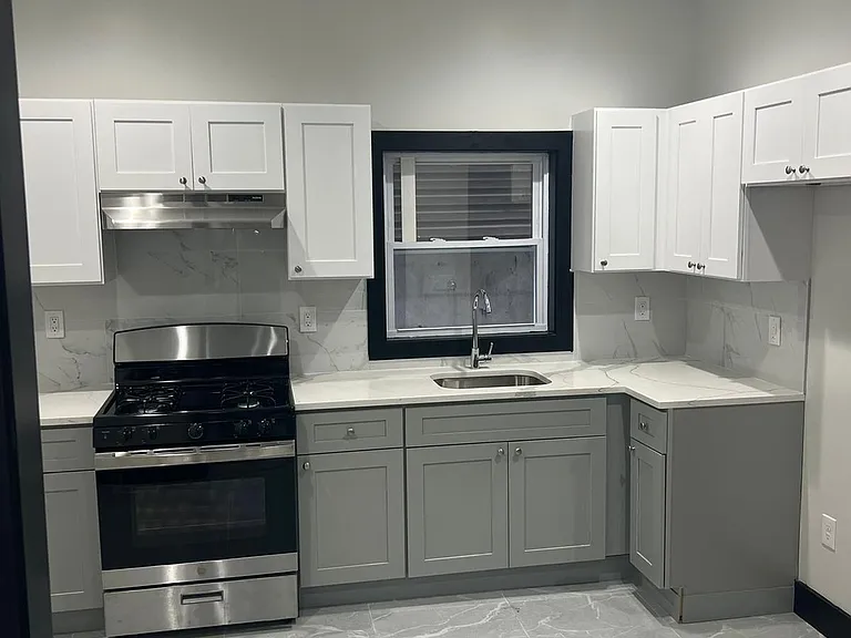 500 E 23rd St #2 — Photo 7