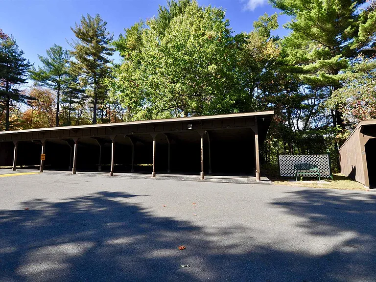 6 Autumn Leaf Dr #7 — Photo 21