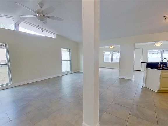 4th image of 1915 Barstow Pl
