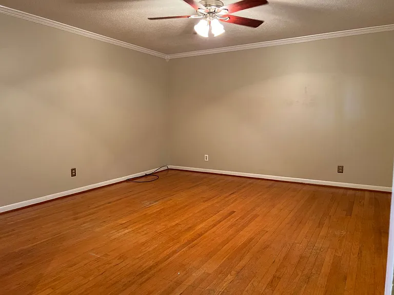 3013 Chestnut View Dr — Photo 7