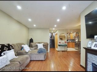 24 Racal Ct, Staten Island, NY 10314