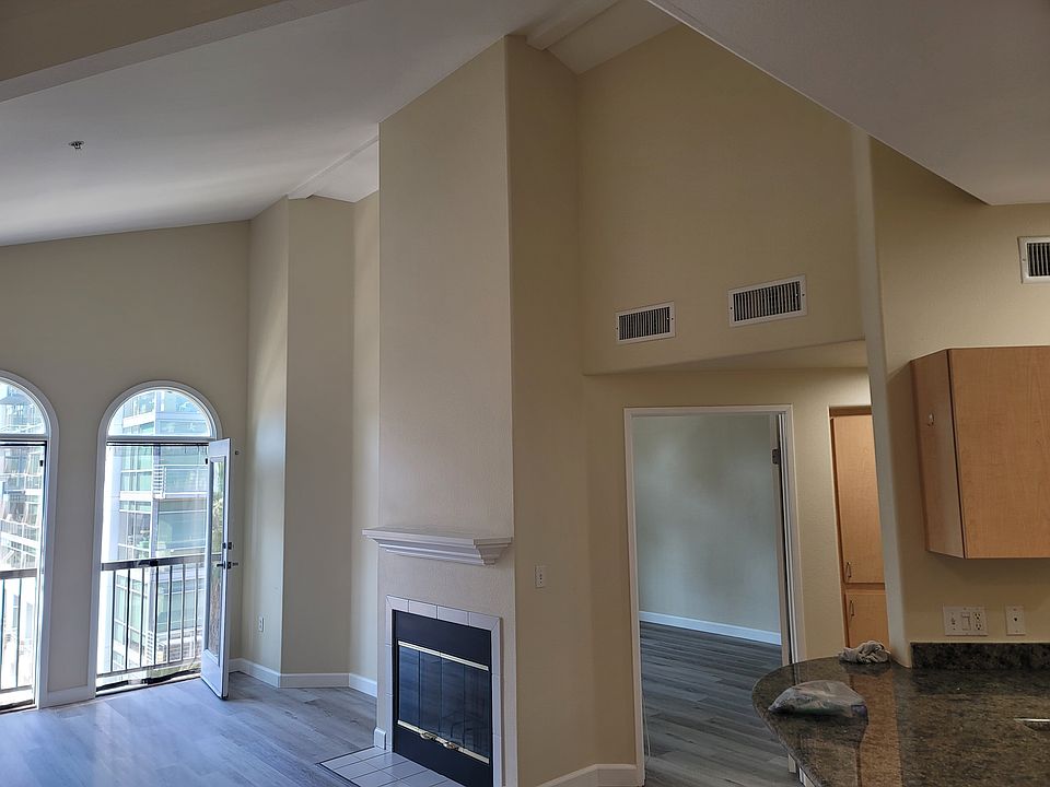 1st image of 1501 Front St Unit 605