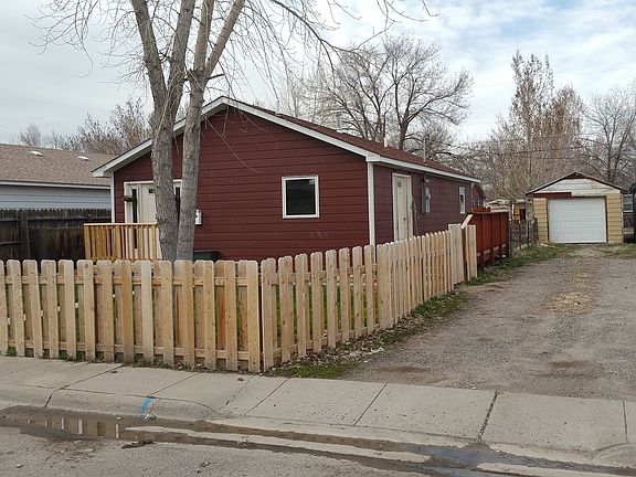 3rd image of 1014 E Lincoln Ave