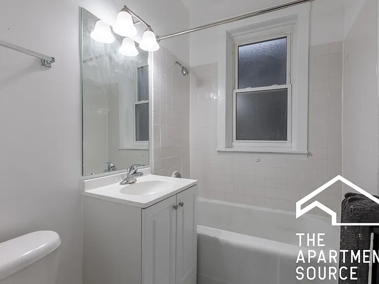 6258 N Lakewood Ave #6257-1 — Photo 6