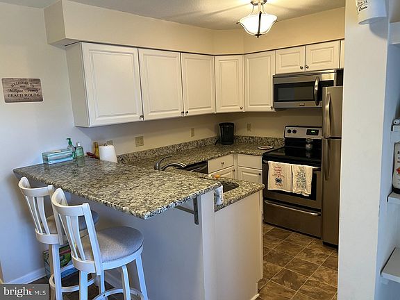 2nd image of 38245 Bluebird Ln Unit 407