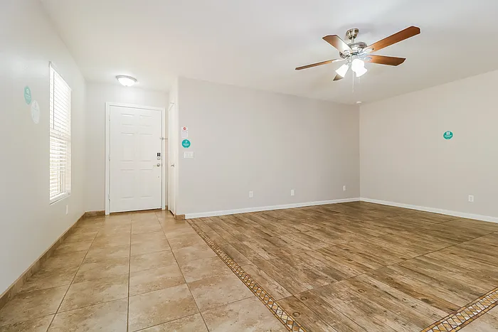 22834 W Mohave St — Photo 11