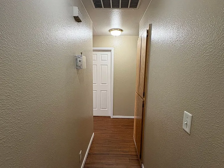 391 Trinity Ct — Photo 21