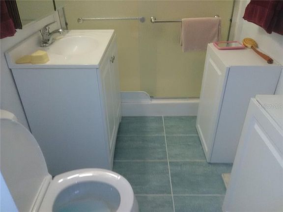 3rd image of 502 W Pine St