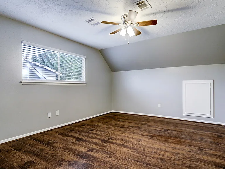 12346 Huntington Venture Dr — Photo 20