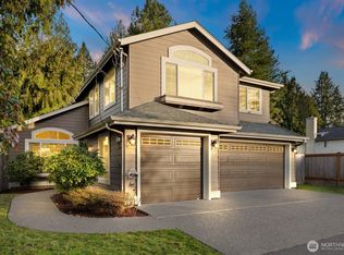 16708 5th Ave NE, Seattle, WA 98155