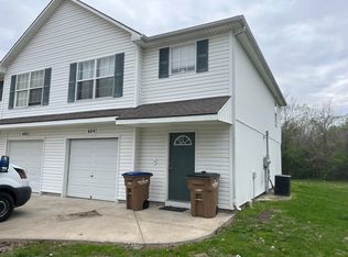 404 S Darrowby Dr, Raymore, MO 64083