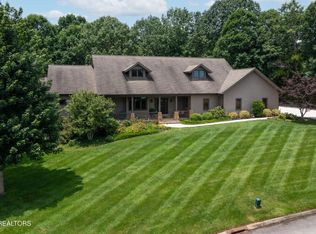 123 Turtle Cove Ct, Lenoir City, TN 37772
