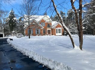 16780 Sudley Rd, Centreville, VA 20120