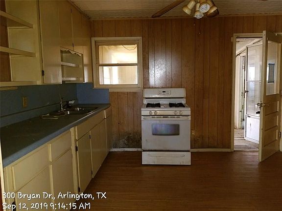 4th image of 300 Bryan Dr
