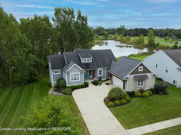 8763 Yellowstone Ln, Lansing, MI 48917