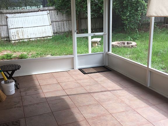Screened in patio