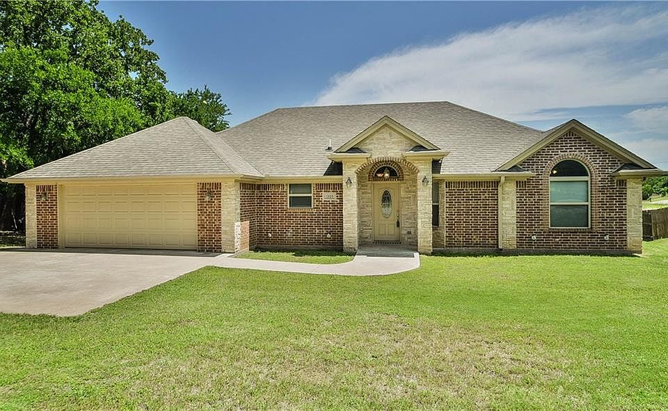 1st image of 1305 Spanish Moss Dr
