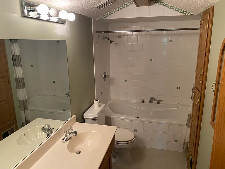 4626 Linnea Ln — Photo 24