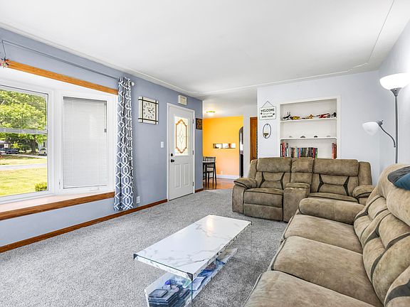 4th image of 125 Oriole Dr