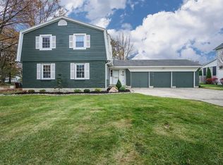 7607 Carriage Ln, Cincinnati, OH 45242