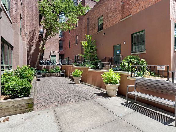 5th image of 372 De Kalb Ave #2I