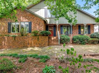 3105 Rolling Rd, High Point, NC 27265
