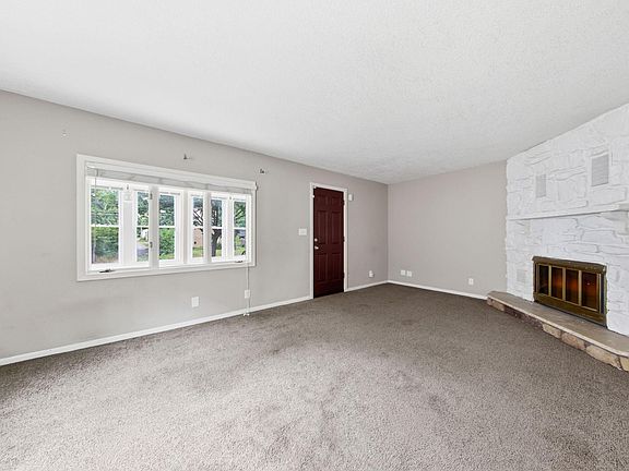 4th image of 1004 Western Ave N